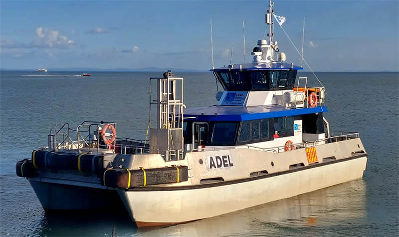 adel-workboat